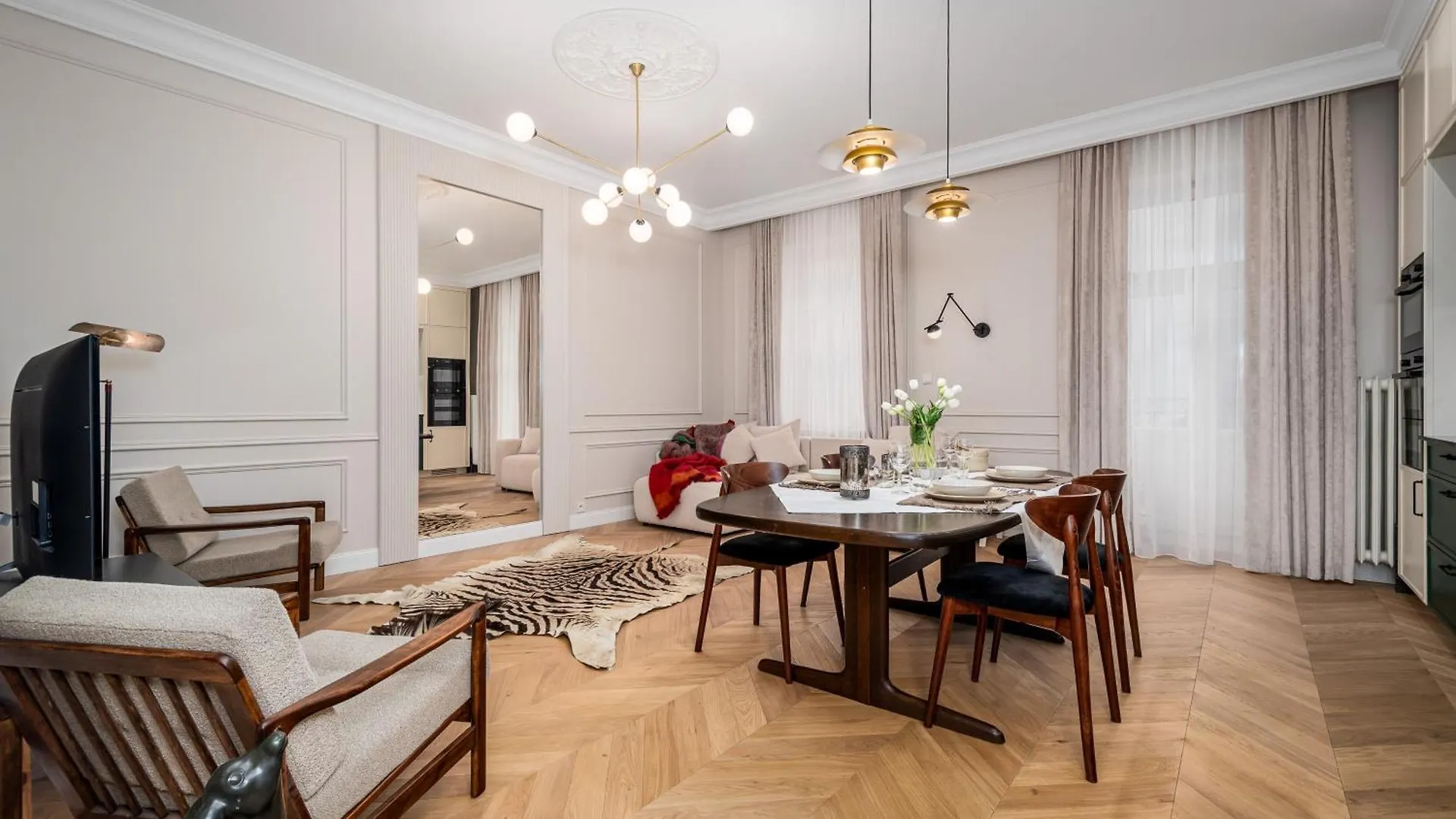 Zgoda Apartments Near The Palace Of Culture And Science By Sun & Snow Warsaw
